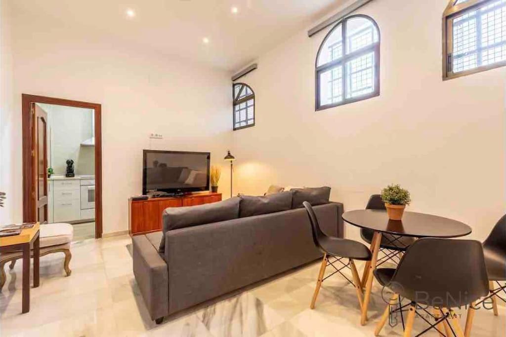 Luxury Apartamento Sevilla Centro -Triana Exteriör bild